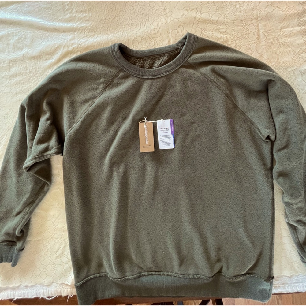 Patagonia reversible sweatshirt
